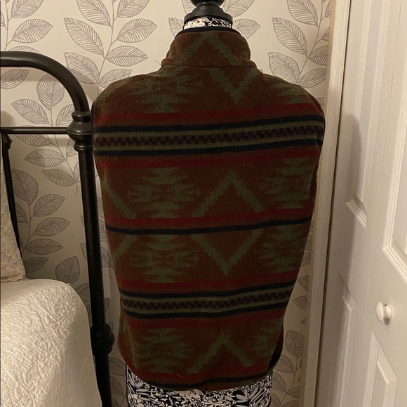 Men’s vintage 90’s Aztec print vest by Woolrich - Picture 3 of 8
